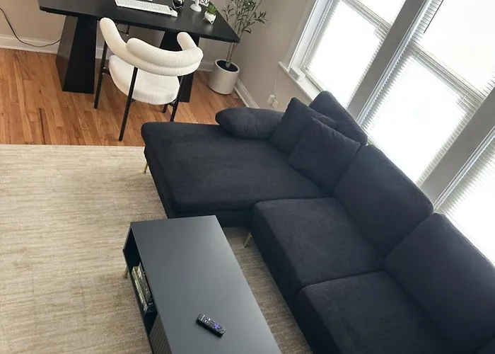 Holiday home Sleeps 26 • Modern Multi-unit • Gym • Workspaces *
